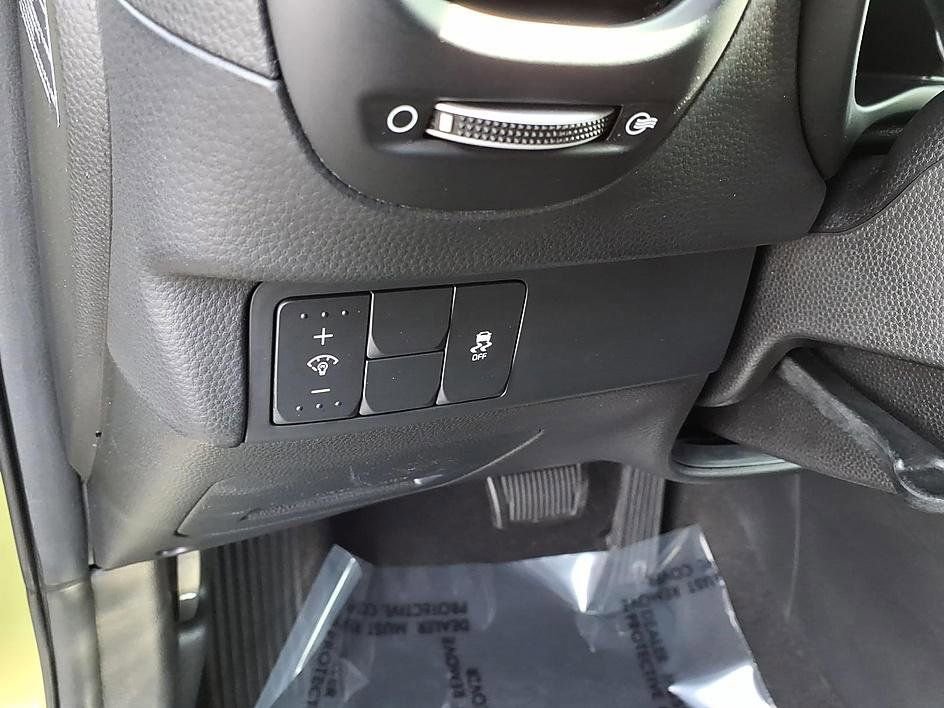 Used 2018 Kia Soul + image 13