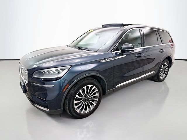 Used 2023 Lincoln Aviator Reserve RWD image 3