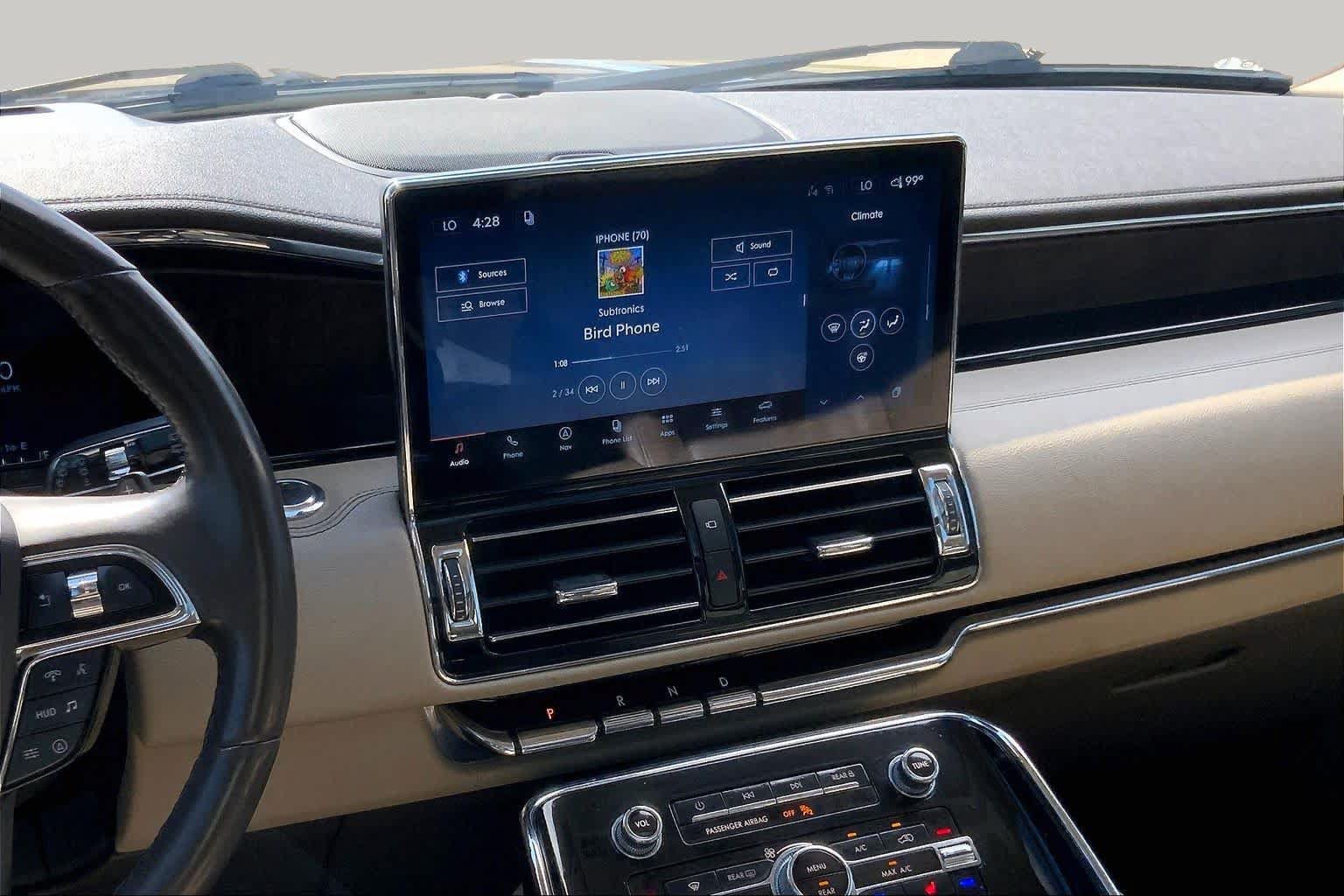 Used 2022 Lincoln Navigator Reserve AWD/4WD image 7