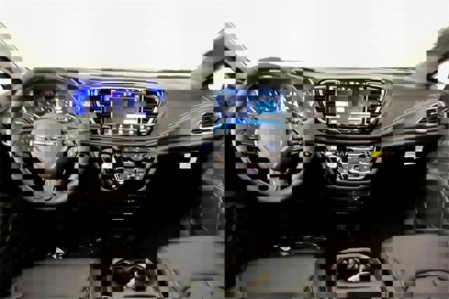 New 2026 Chrysler Pacifica Select w/ S Appearance Package image 6