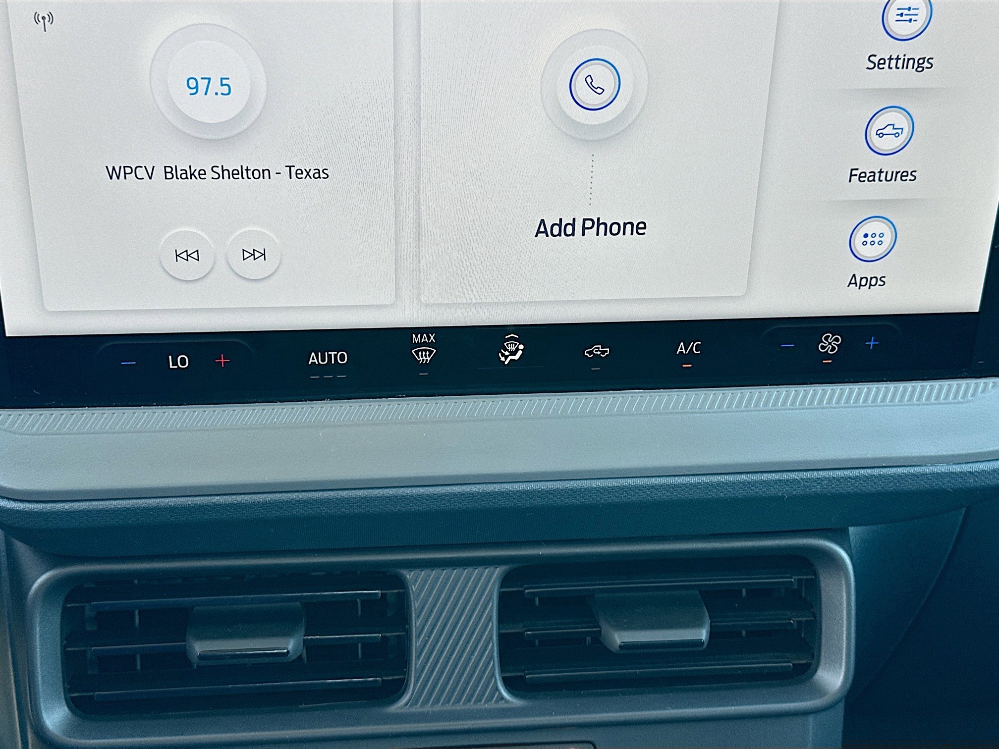 Certified 2025 Ford Maverick XL w/ Equipment Group 102A image 15