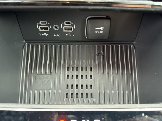 New 2026 Jeep Grand Cherokee Altitude image 17