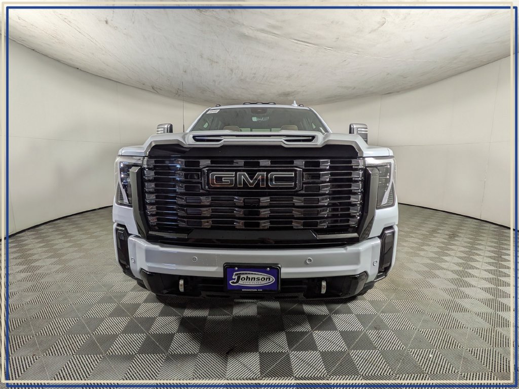 New 2026 GMC Sierra 3500 Denali Ultimate AWD/4WD image 2