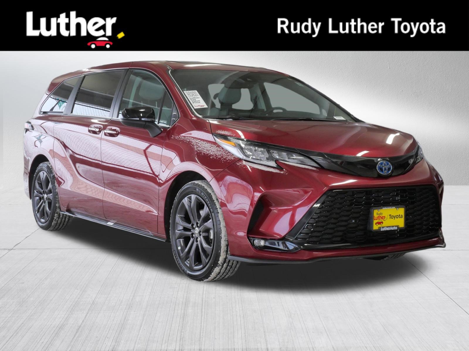 Certified 2025 Toyota Sienna XSE