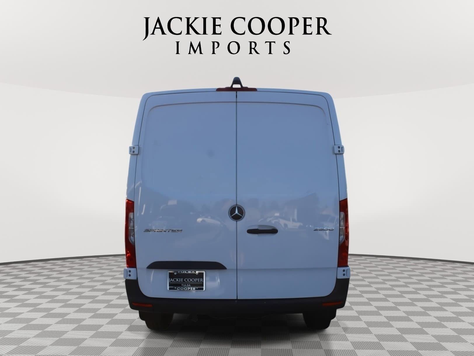 Used 2025 Mercedes-Benz Sprinter 2500 video 2