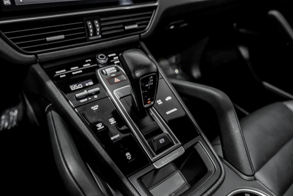 Used 2023 Porsche Cayenne image 23