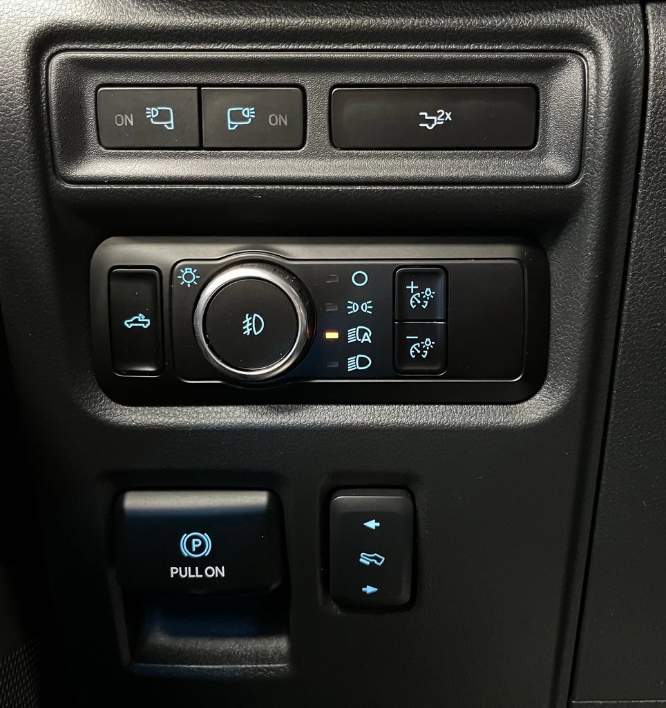 Used 2023 Ford F150 Lariat AWD/4WD image 33