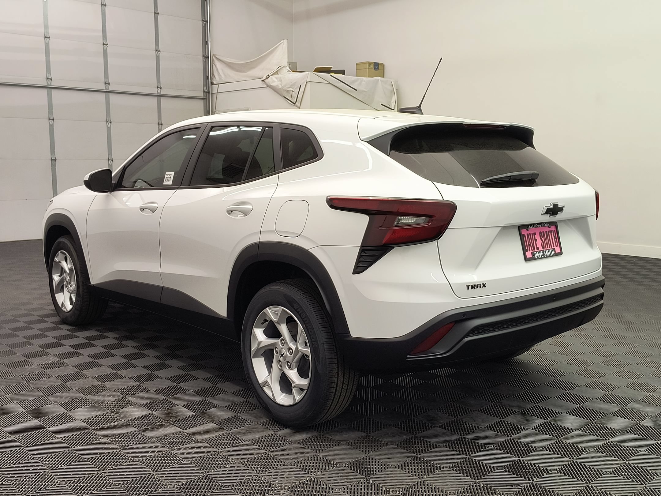 New 2026 Chevrolet Trax LS w/ LS Convenience Package FWD image 3