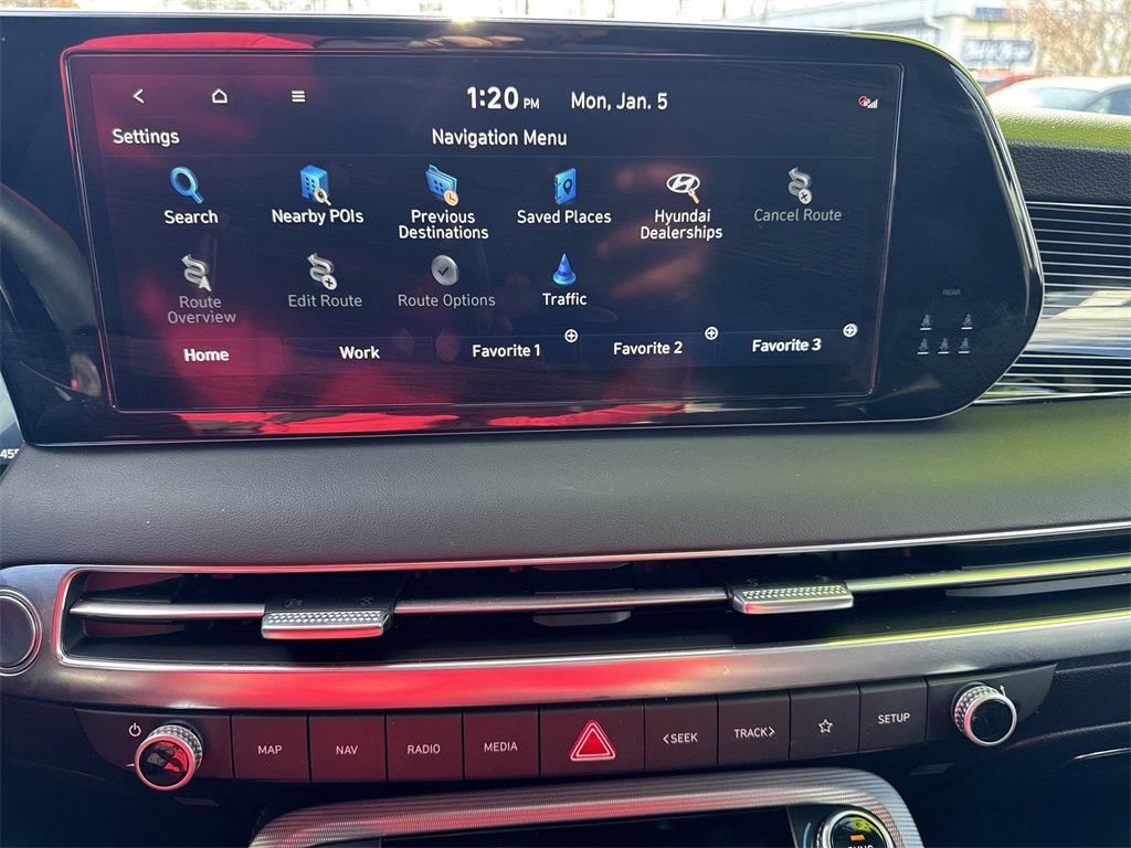 Used 2023 Hyundai Palisade Calligraphy image 32