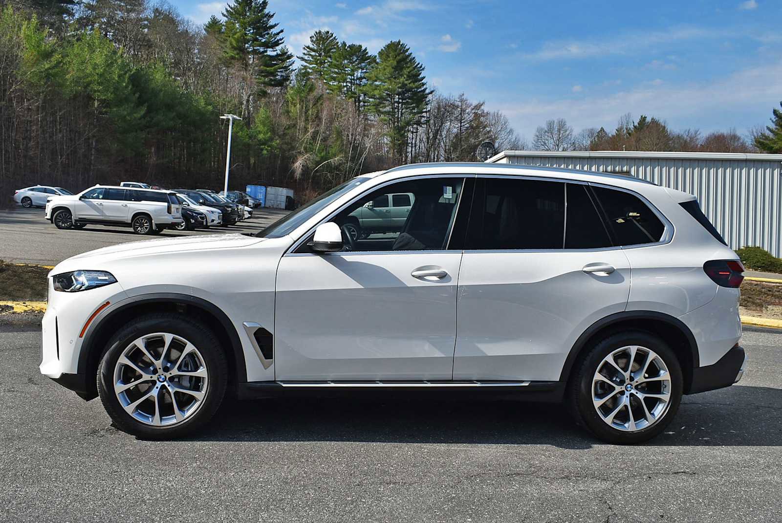 Used 2026 BMW X5 xDrive40i image 5