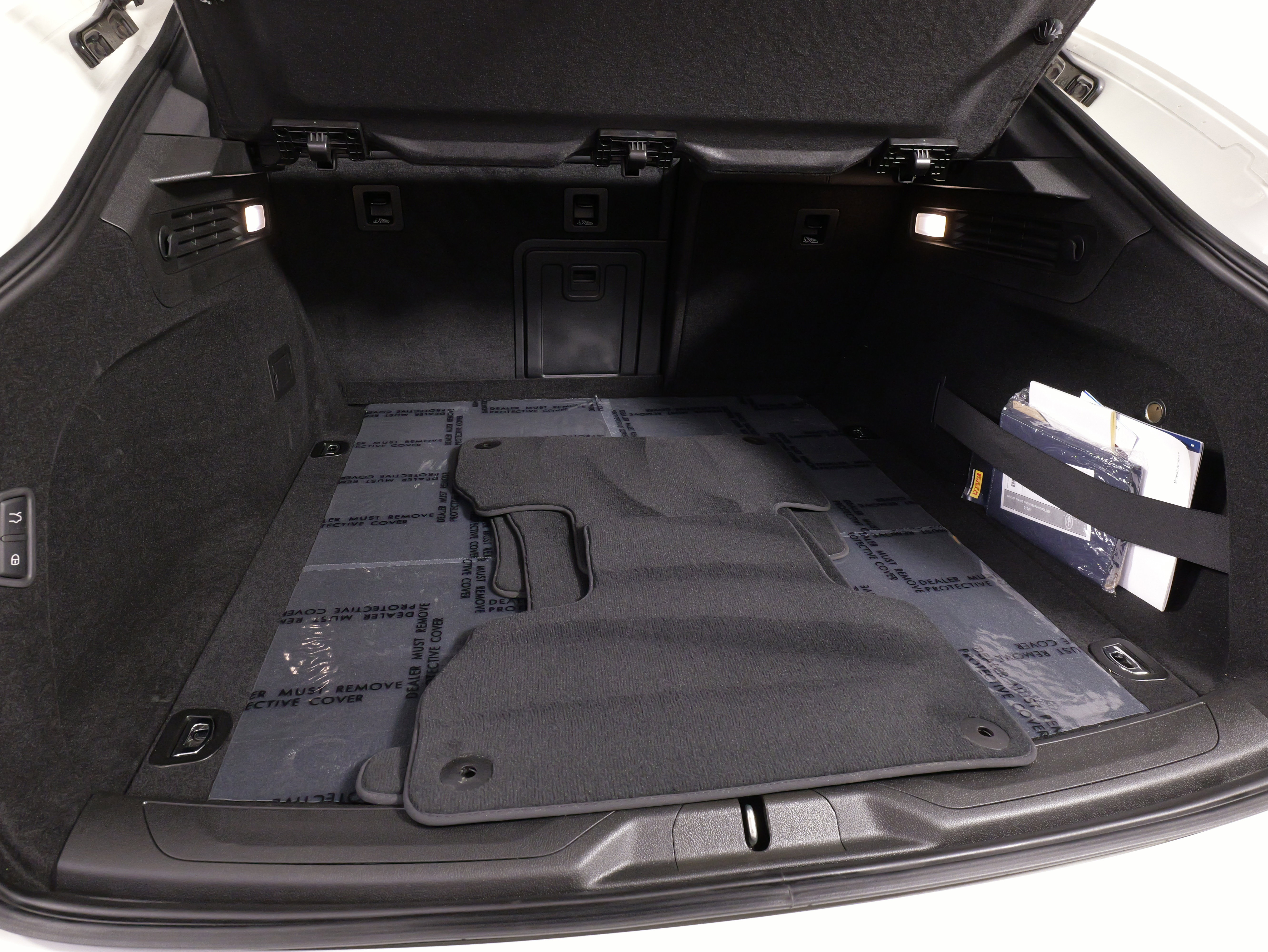 Used 2024 Maserati Levante GT Ultima image 61