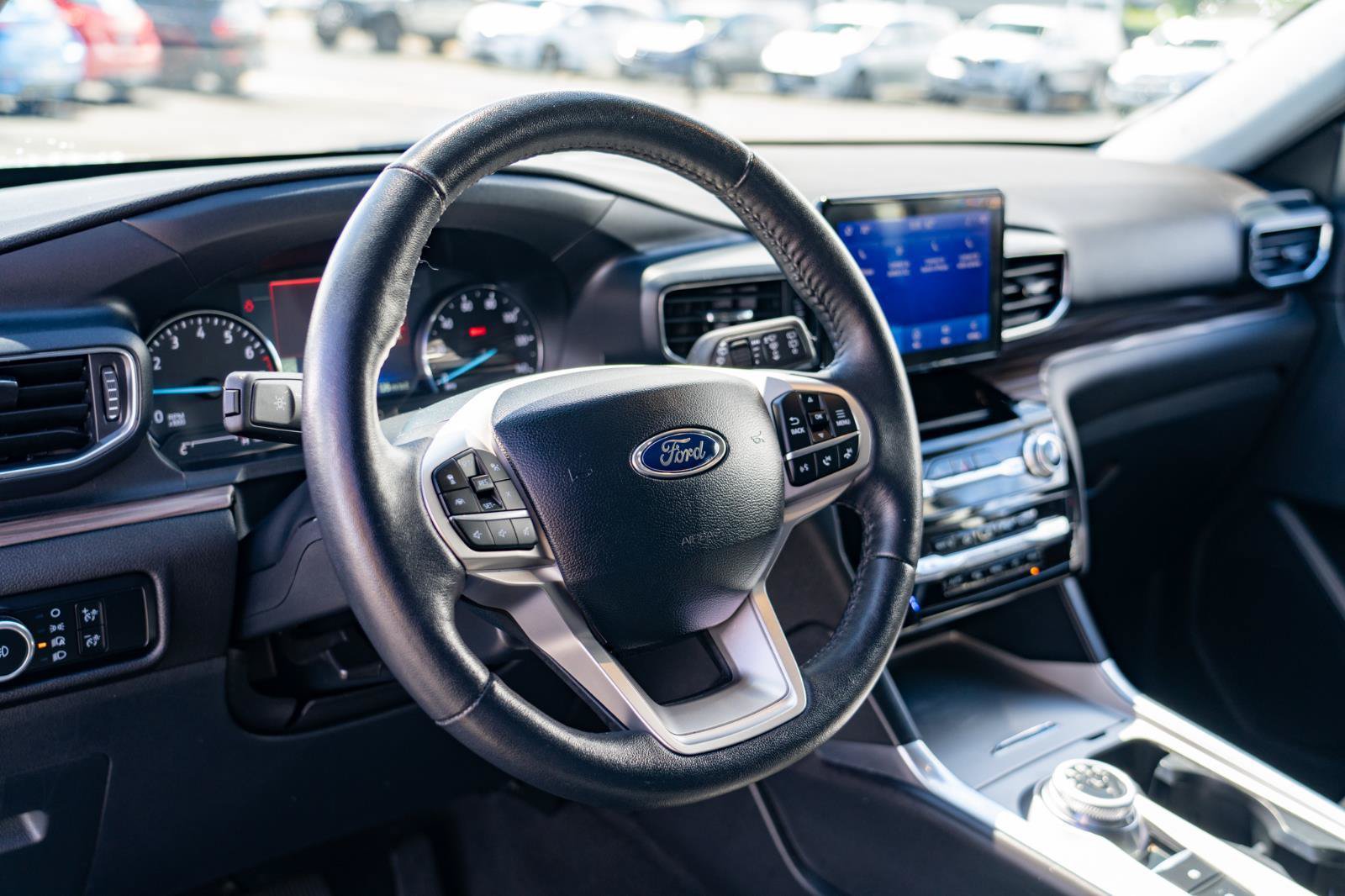 Used 2024 Ford Explorer Limited RWD image 15