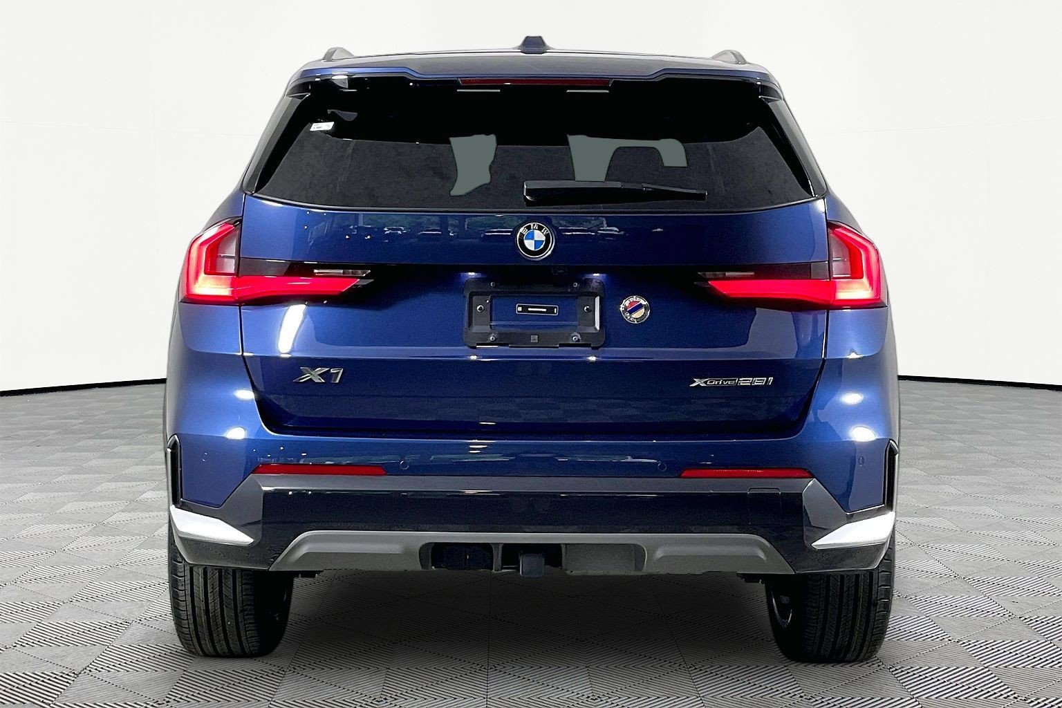 Certified 2023 BMW X1 xDrive28i w/ Premium Package AWD/4WD image 7
