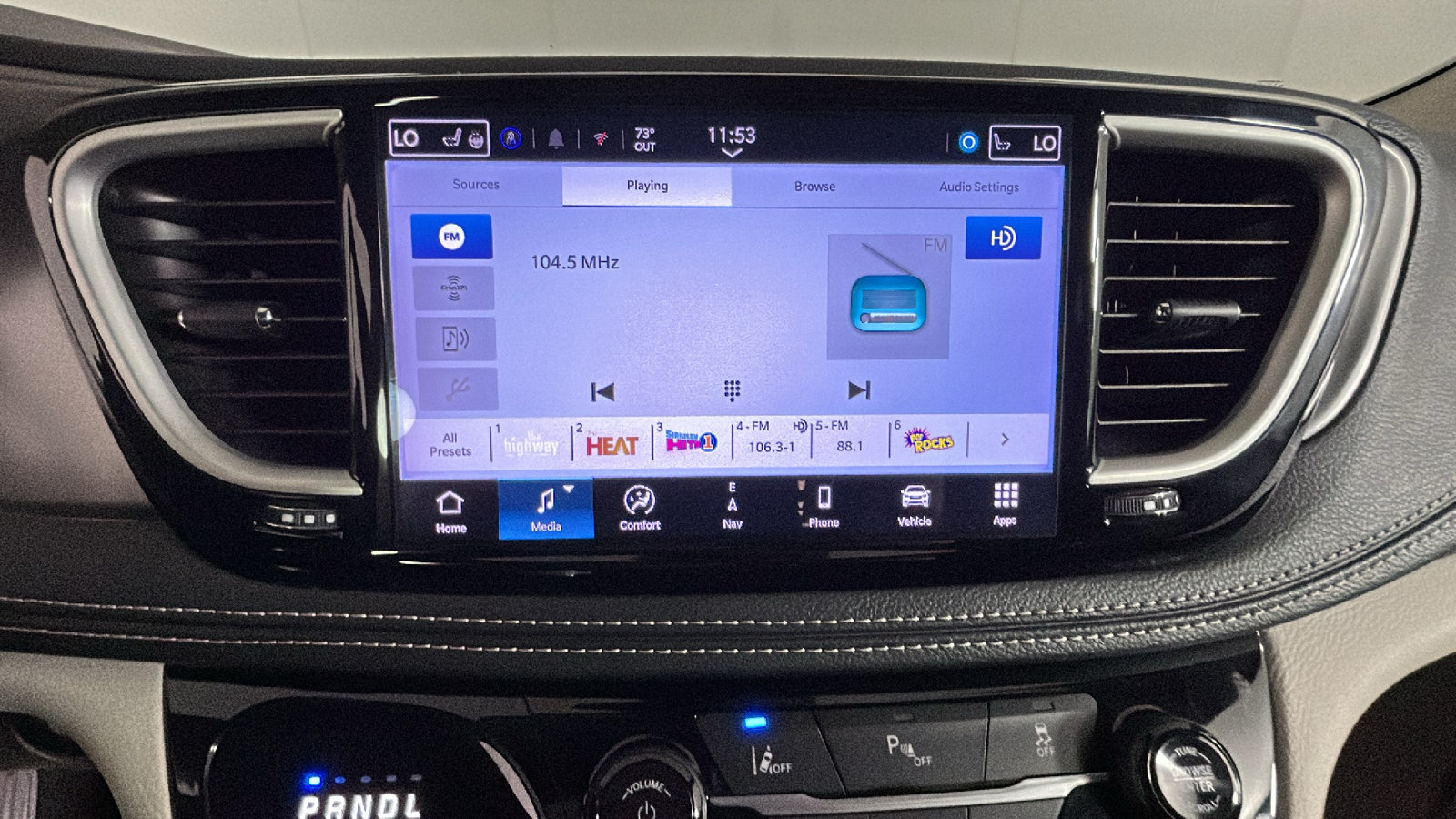 Used 2024 Chrysler Pacifica Limited FWD image 26