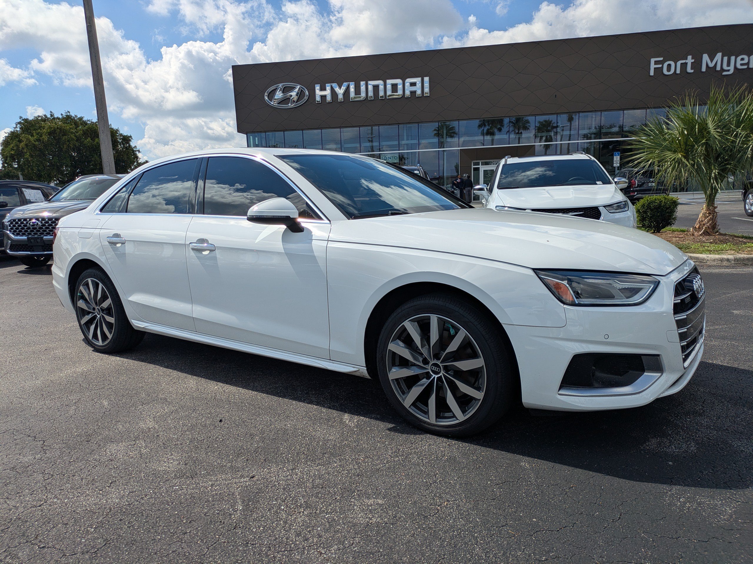 Used 2022 Audi A4 2.0T Premium w/ Convenience Package AWD/4WD image 1