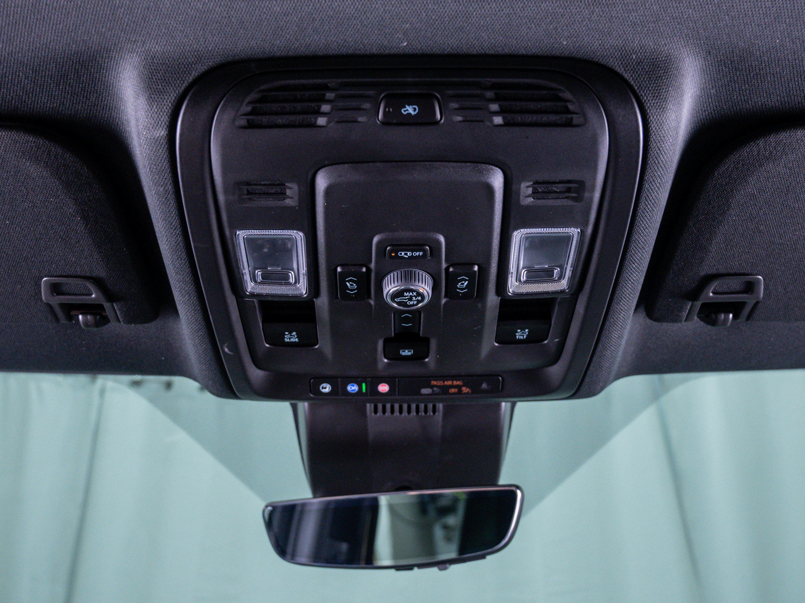 Used 2025 Chevrolet Tahoe High Country AWD/4WD image 28