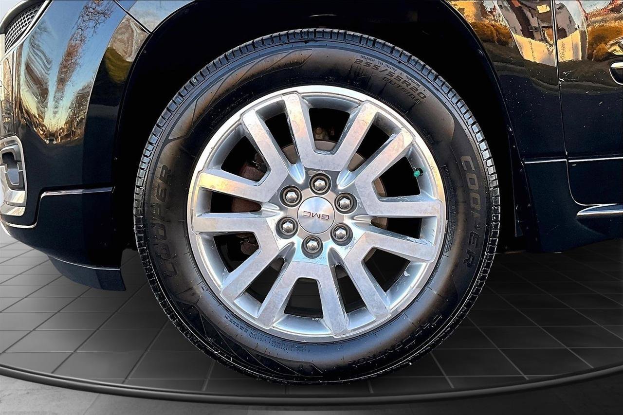 Used 2016 GMC Acadia Denali image 35