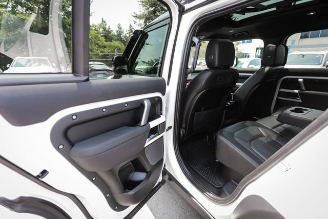 Used 2022 Land Rover Defender 110 X-Dynamic SE AWD/4WD image 47