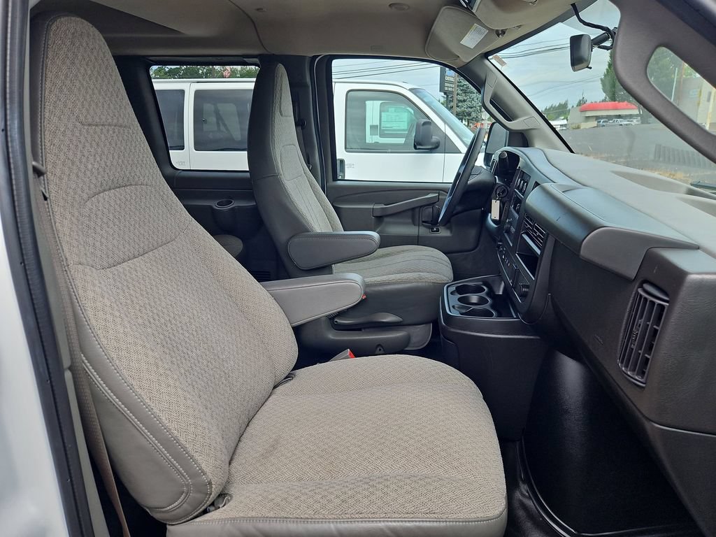 Used 2023 Chevrolet Express 3500 LS RWD image 27