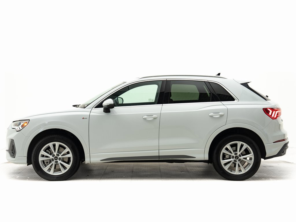 Certified 2025 Audi Q3 2.0T Premium w/ Convenience Package image 29