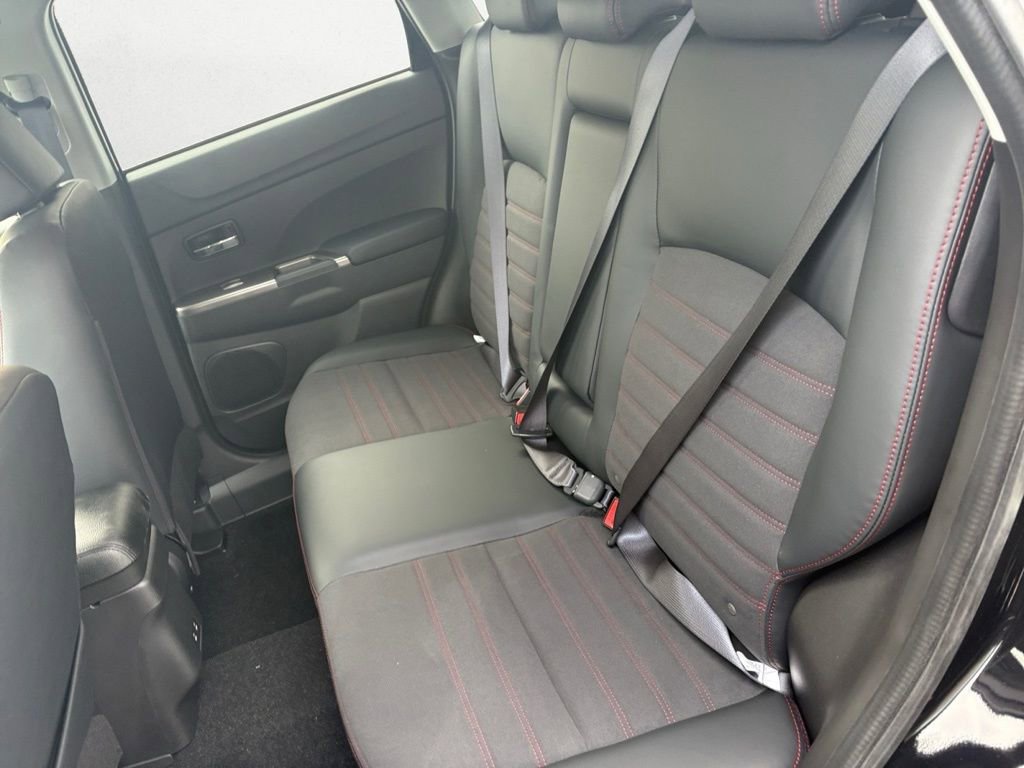 New 2026 Mitsubishi Outlander Sport SE image 13