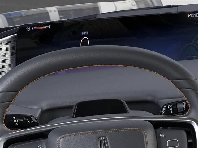 New 2026 Lincoln Navigator L Black Label AWD/4WD image 13