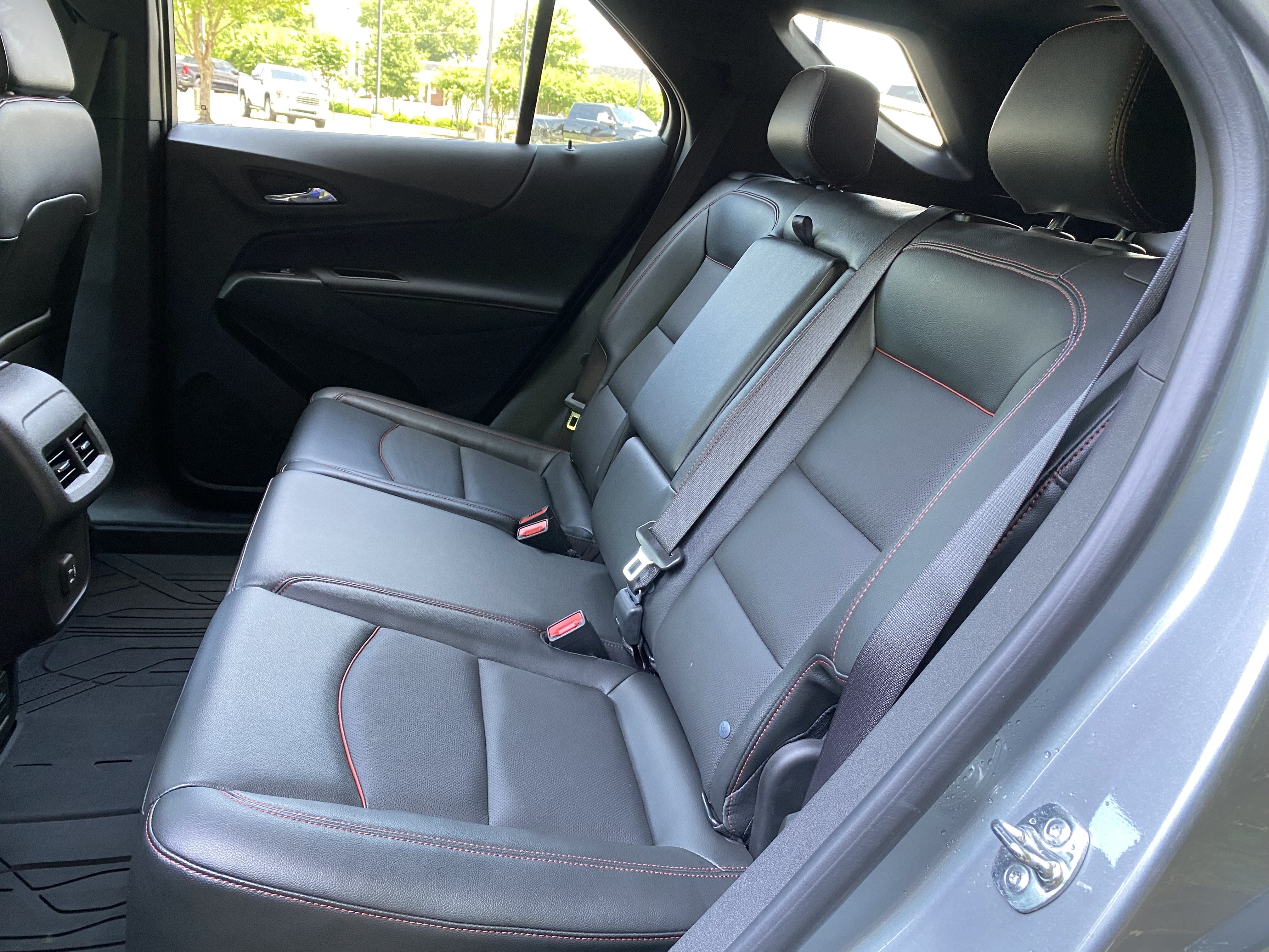 Used 2024 Chevrolet Equinox RS w/ RS Leather Package FWD image 36