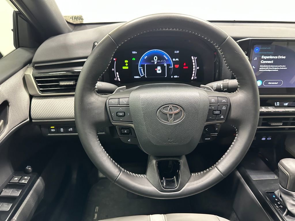 Used 2025 Toyota Camry LE image 15