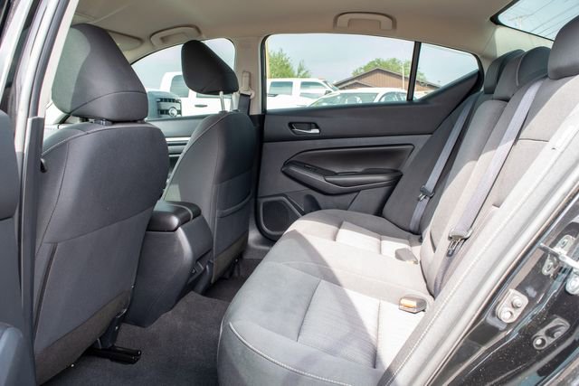 Used 2022 Nissan Altima 2.5 SV image 28