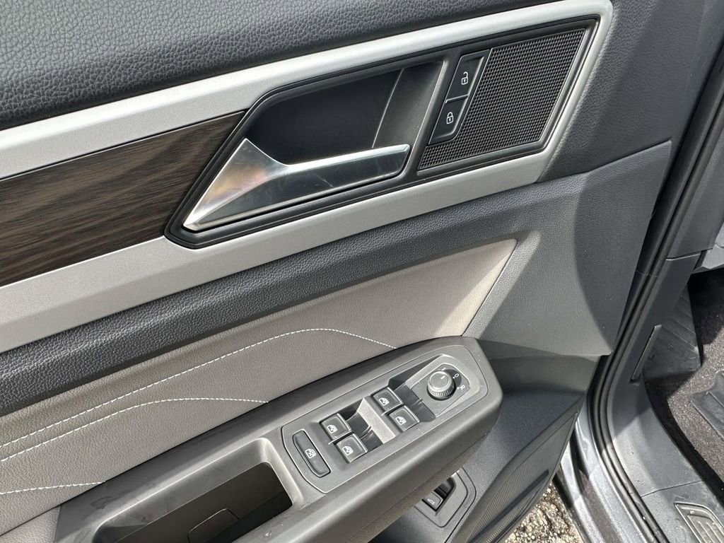 Certified 2023 Volkswagen Atlas SE w/ Panoramic Sunroof Package image 19