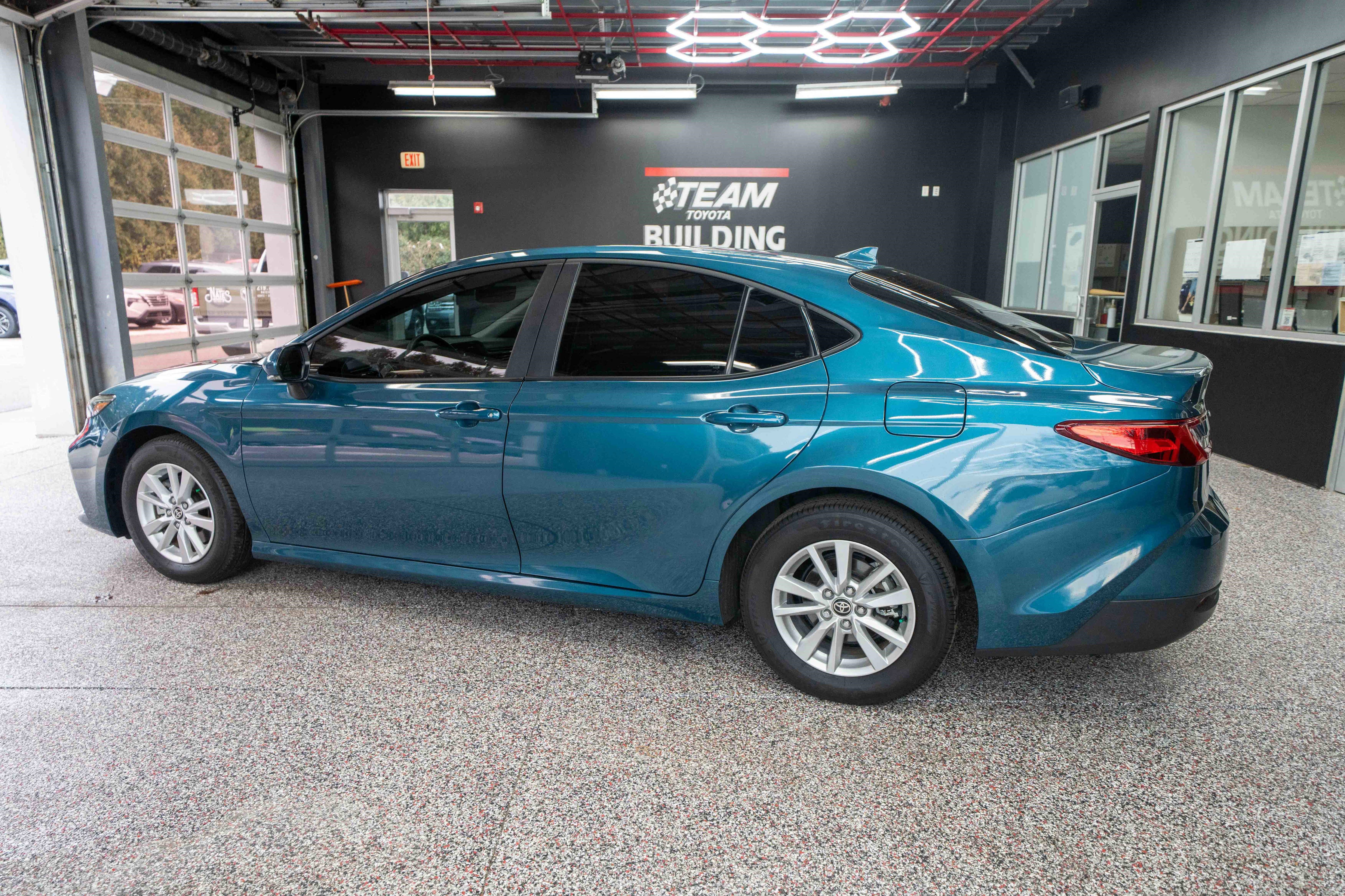 Used 2025 Toyota Camry LE image 2