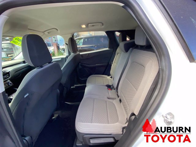 Used 2022 Ford Escape SE FWD image 18