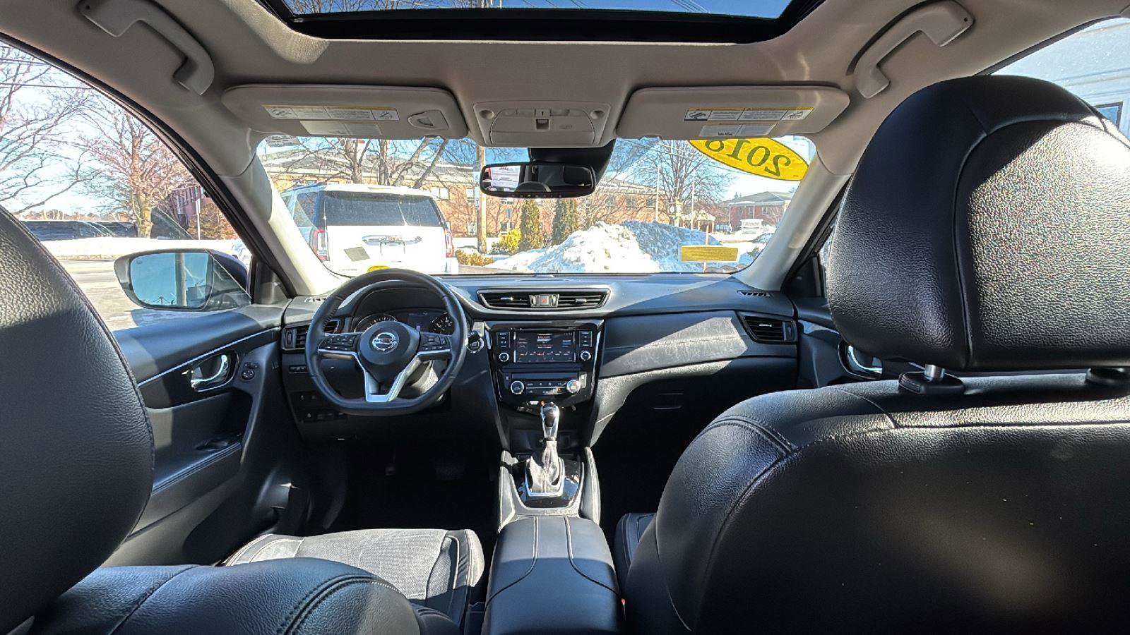 Used 2018 Nissan Rogue SL w/ Premium Package image 23