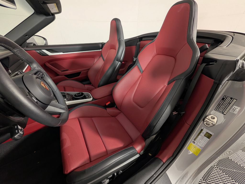 Certified 2025 Porsche 911 Carrera S RWD image 5