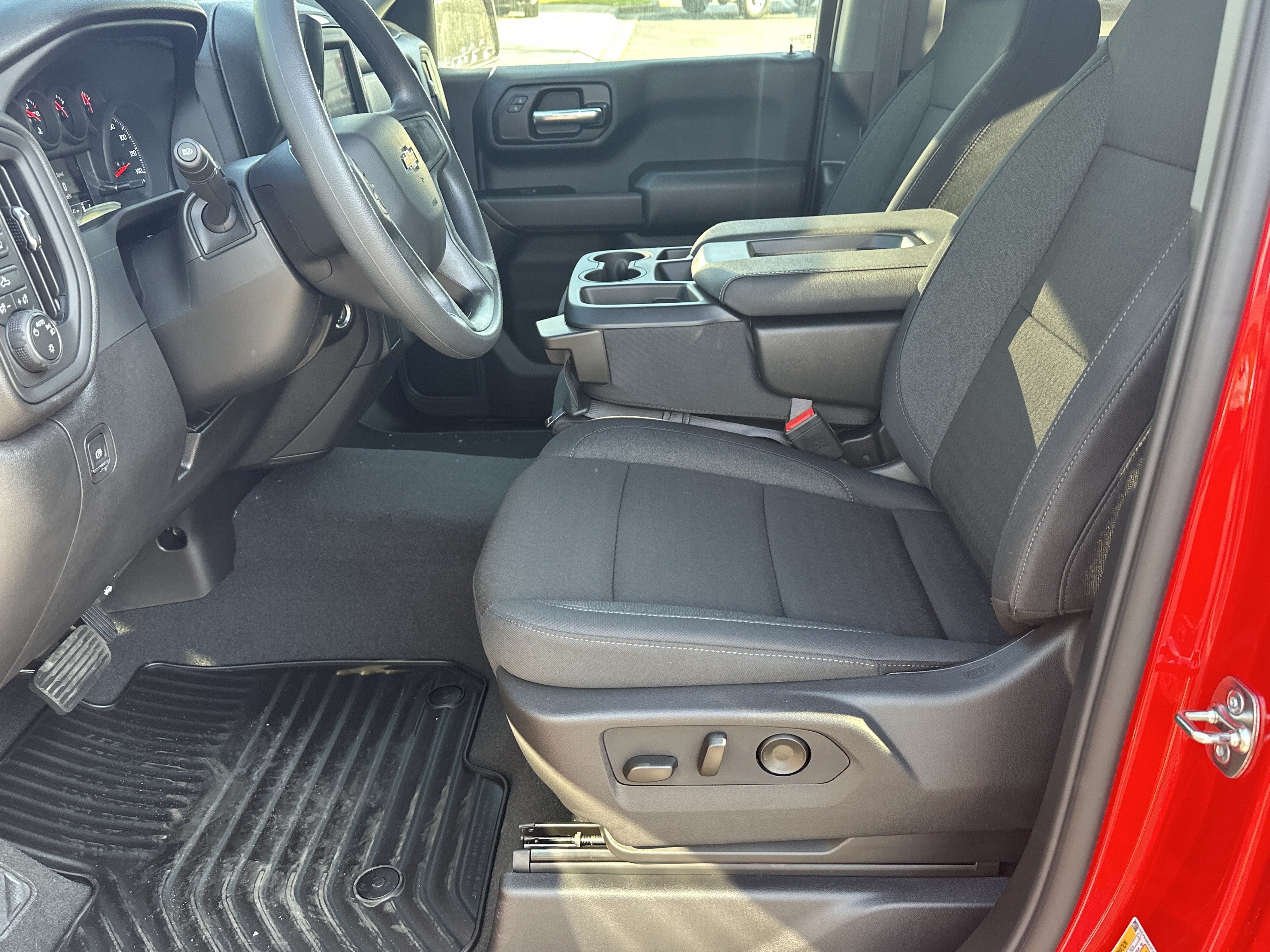 New 2026 Chevrolet Silverado 1500 Custom AWD/4WD image 9