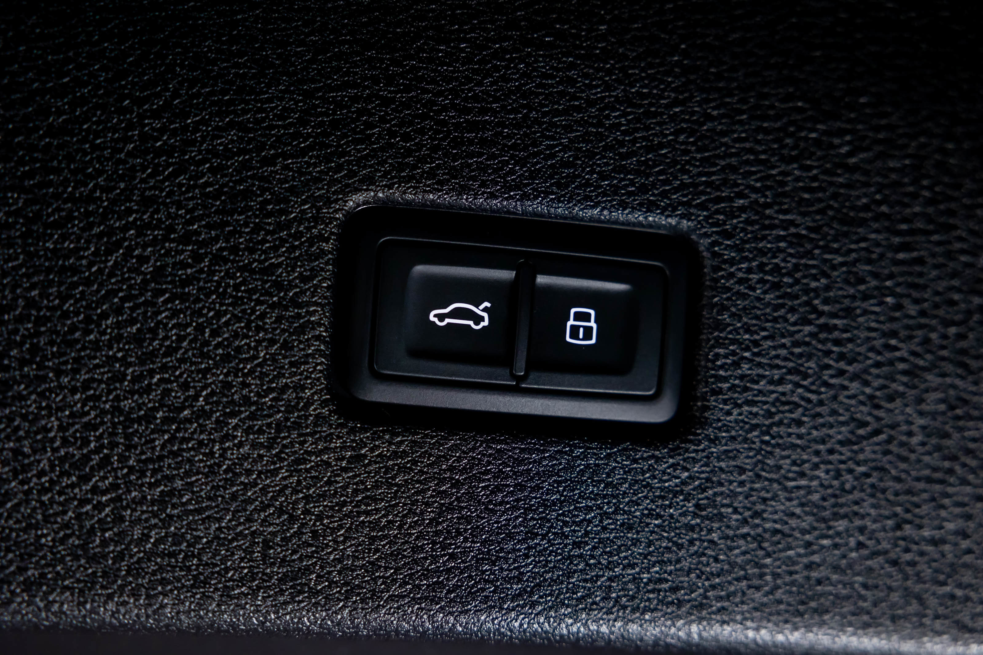 Used 2025 Audi Q8 Prestige image 36