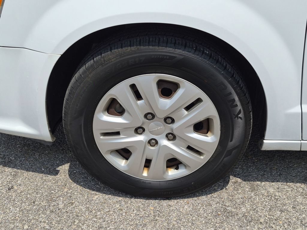 Used 2019 Dodge Grand Caravan SE FWD image 11