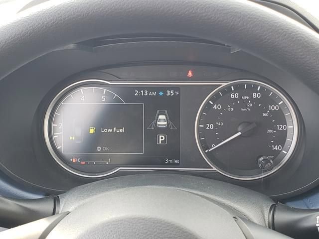 New 2025 Nissan Versa SV w/ Trunk Package image 21