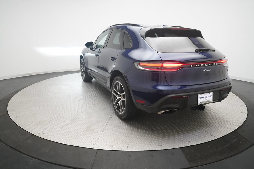 Certified 2022 Porsche Macan AWD/4WD image 35