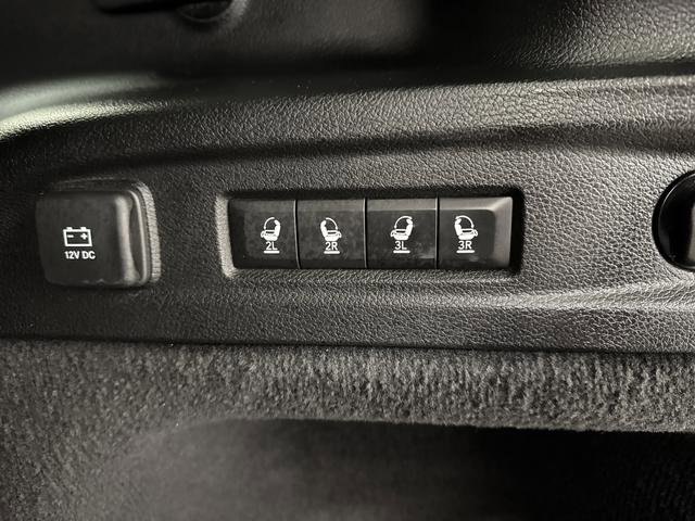 Used 2021 Jeep Grand Cherokee L Overland w/ Advanced Protech Group III image 17