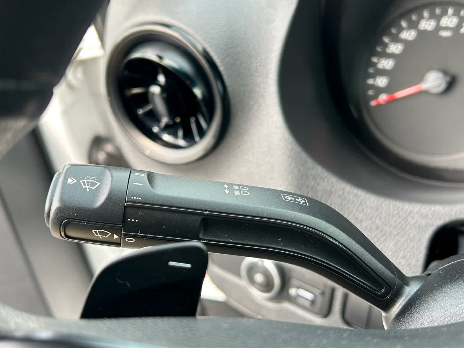 Used 2019 Freightliner Sprinter 3500 image 19