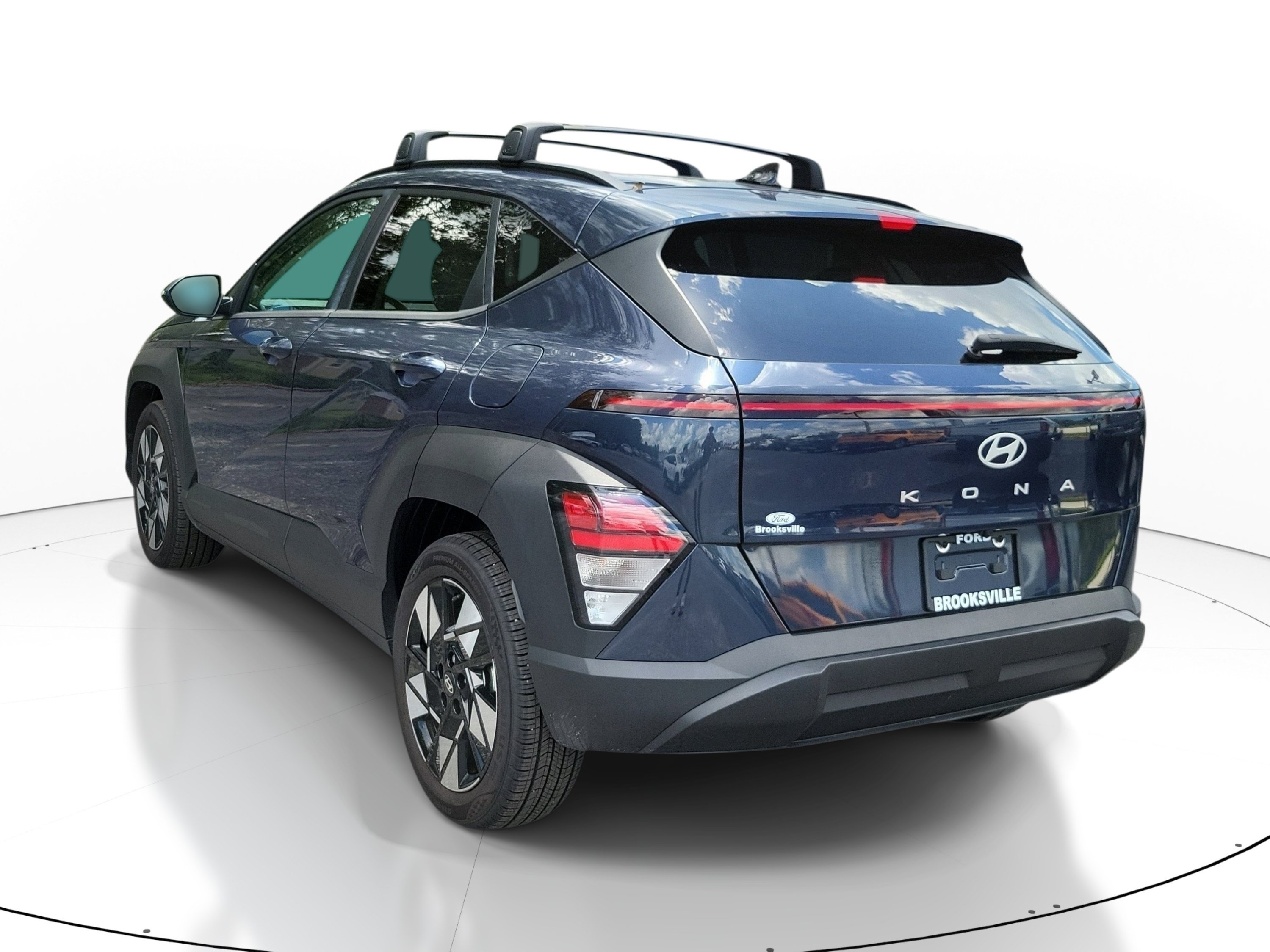 Used 2025 Hyundai Kona SEL FWD image 5