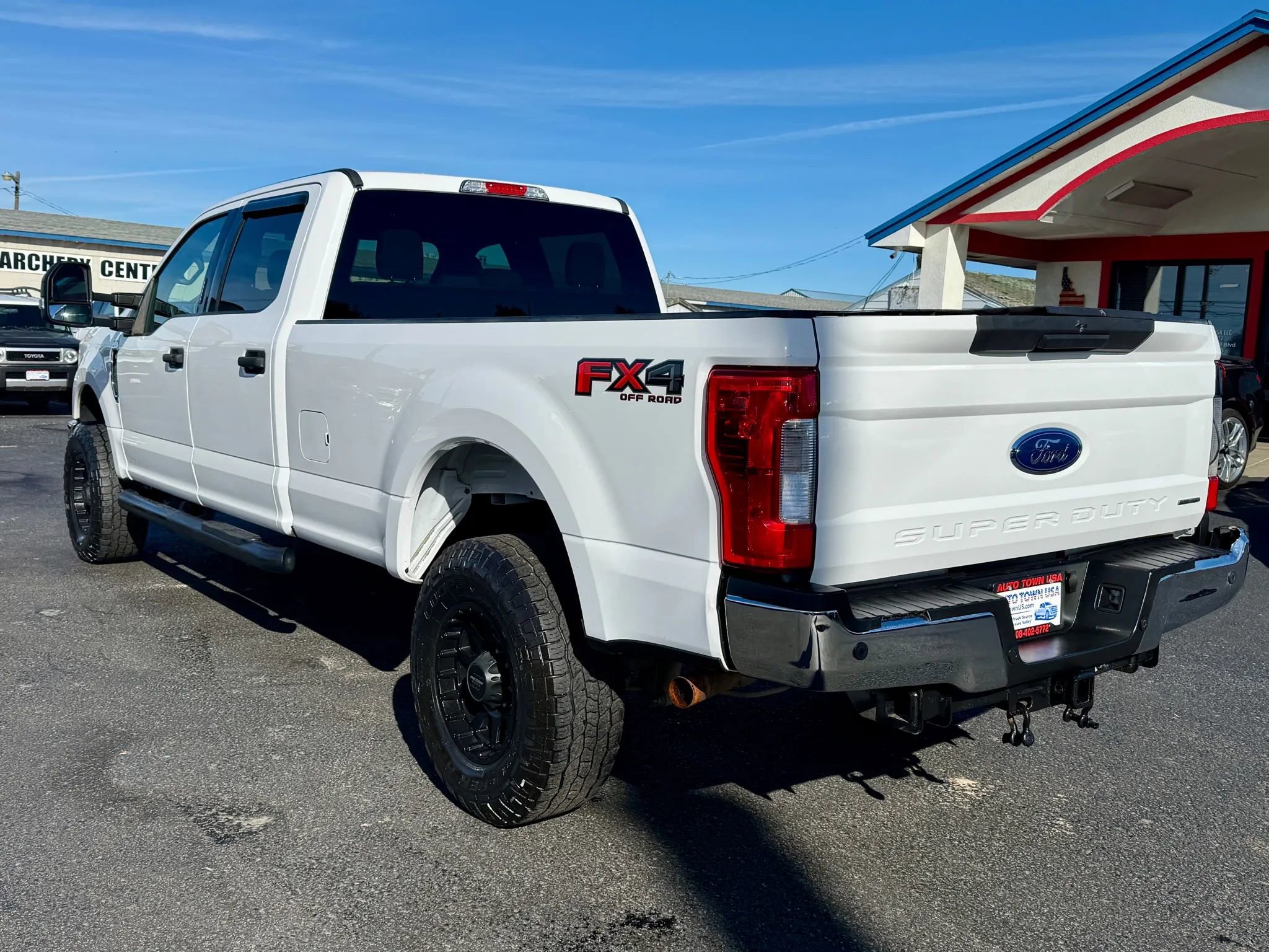 Used 2017 Ford F350 XLT w/ XLT Value Package image 3