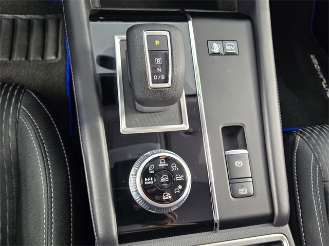 Used 2025 Mitsubishi Outlander ES image 23