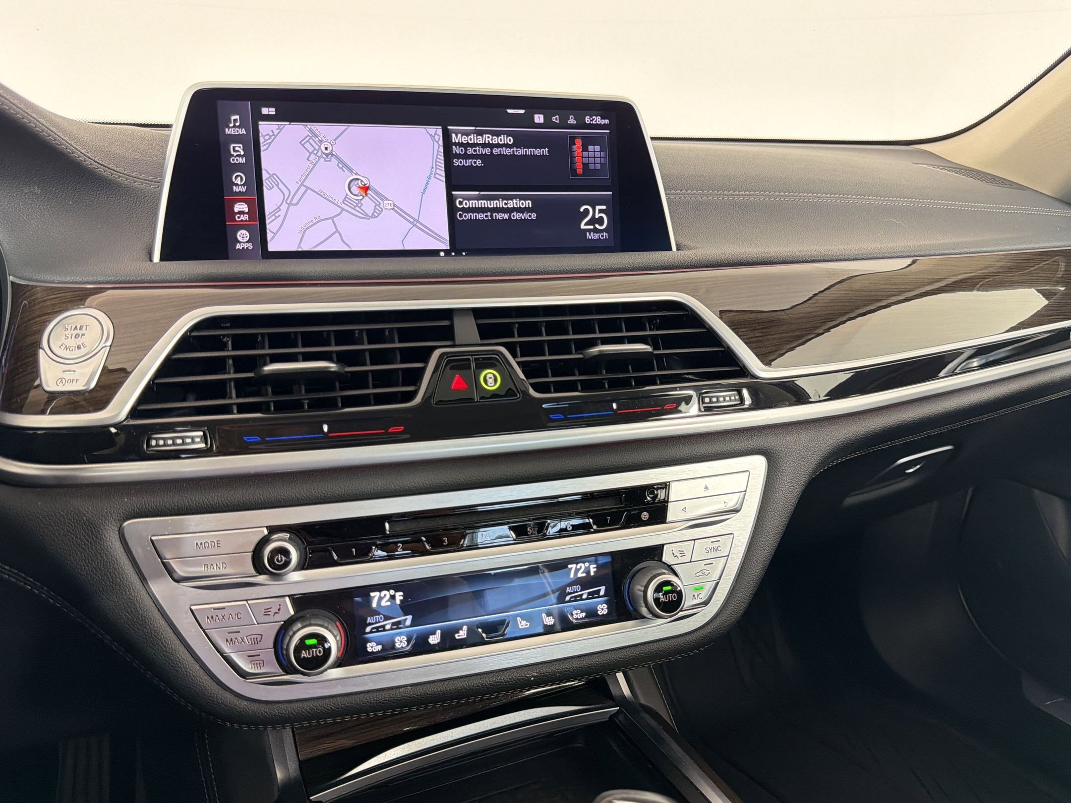 Used 2020 BMW 740i w/ Premium Package image 24