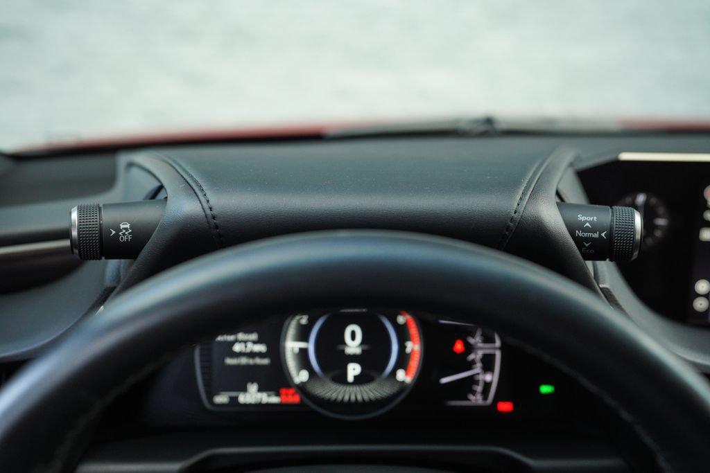 Used 2021 Lexus ES 300h w/ Premium Package FWD image 30