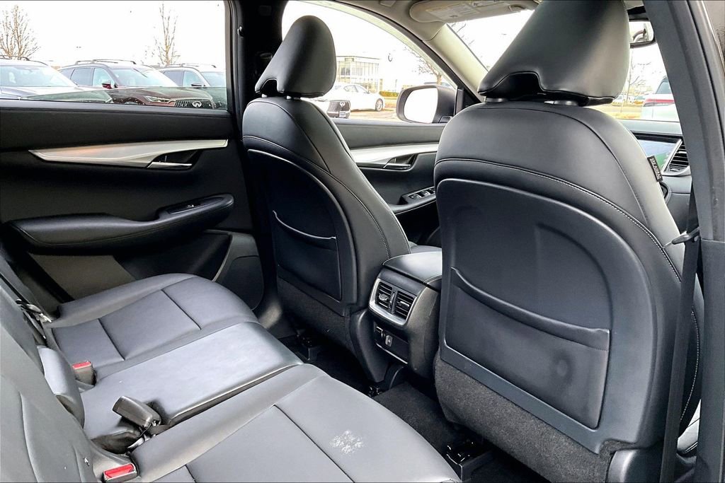 Certified 2019 INFINITI QX50 Luxe w/ Navigation Package FWD image 29