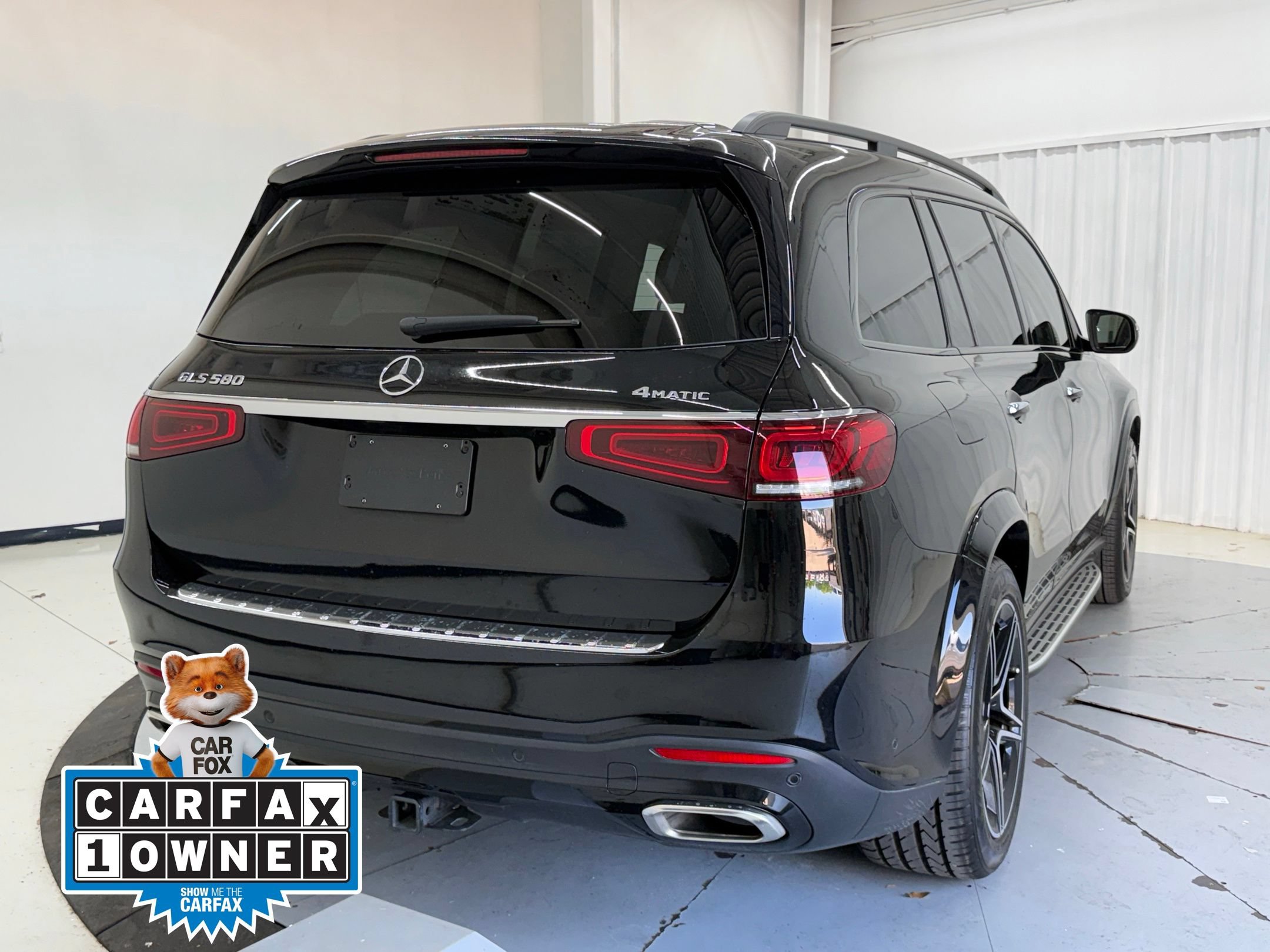 Used 2023 Mercedes-Benz GLS 580 4MATIC image 3