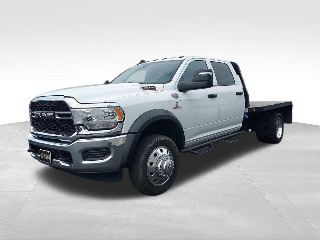 Used 2024 RAM 4500 Tradesman w/ Chrome Appearance Group AWD/4WD image 4