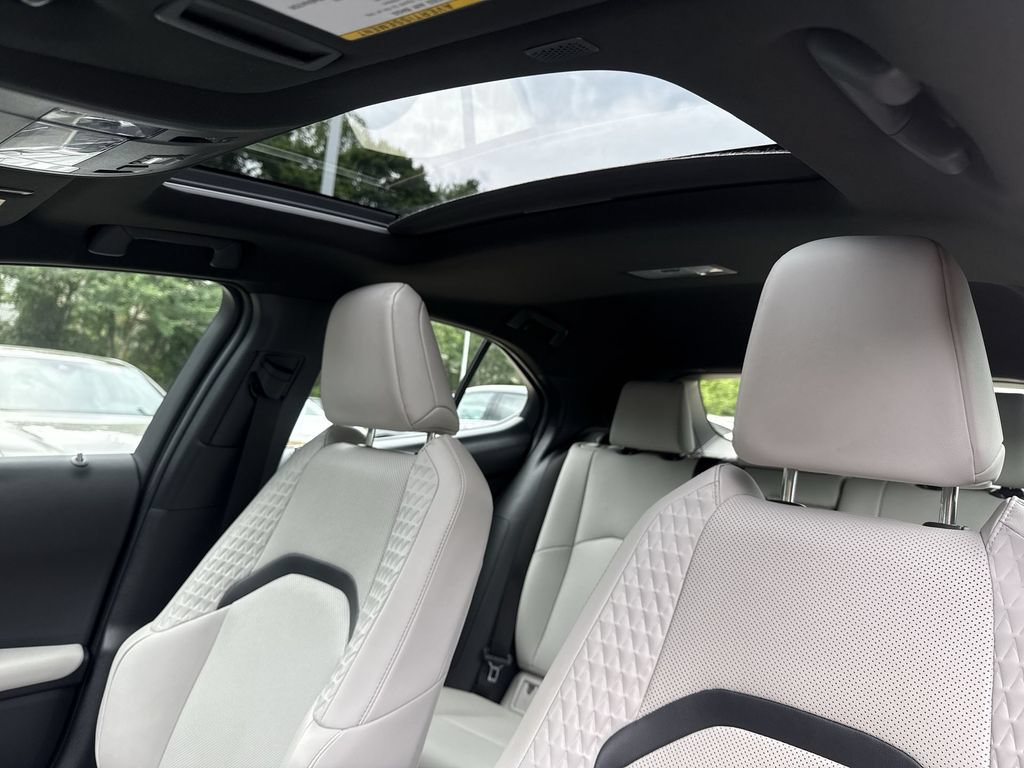 Used 2022 Lexus UX 250h w/ Premium Package AWD/4WD image 16